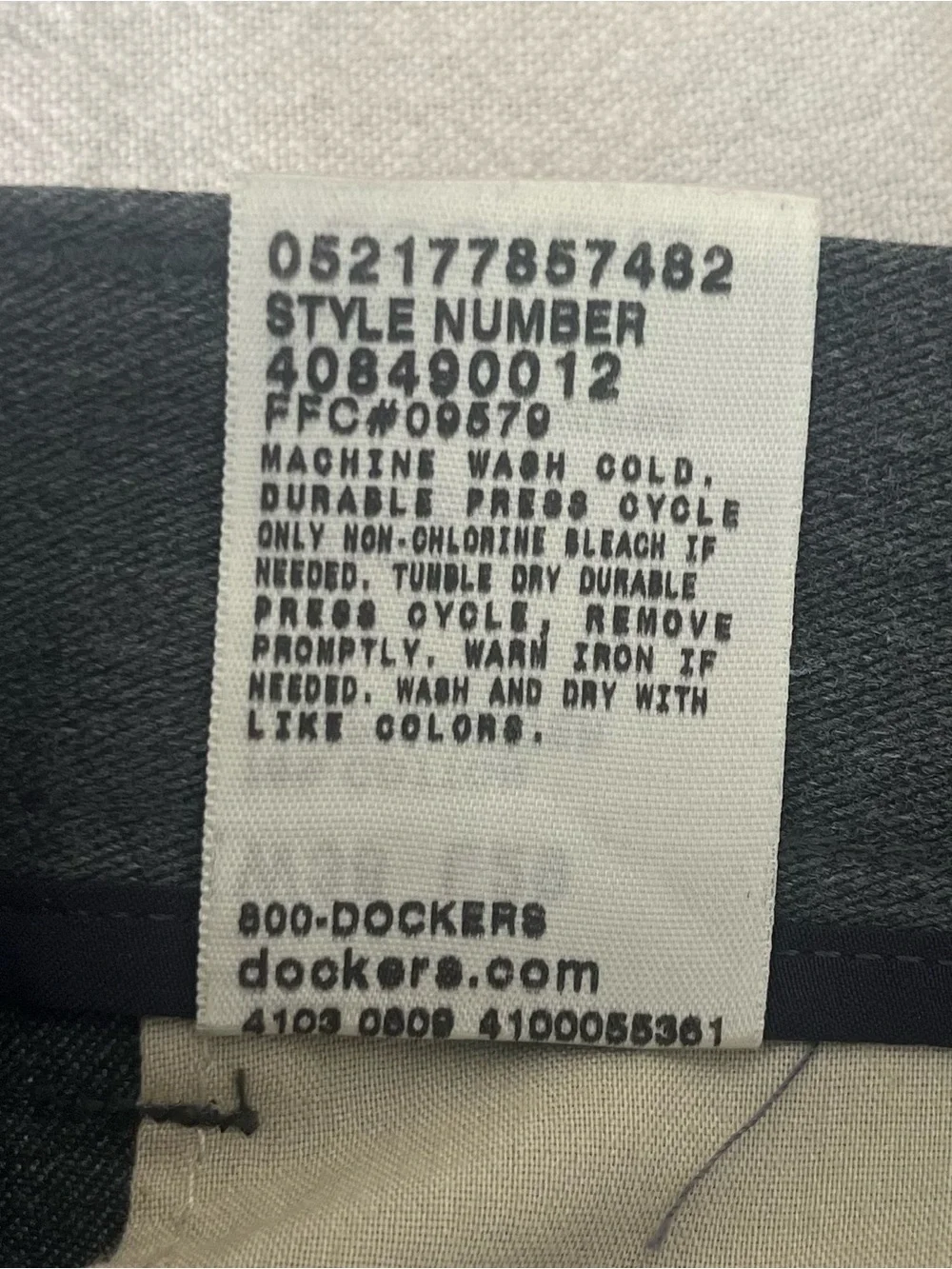 Dockers mens pleated