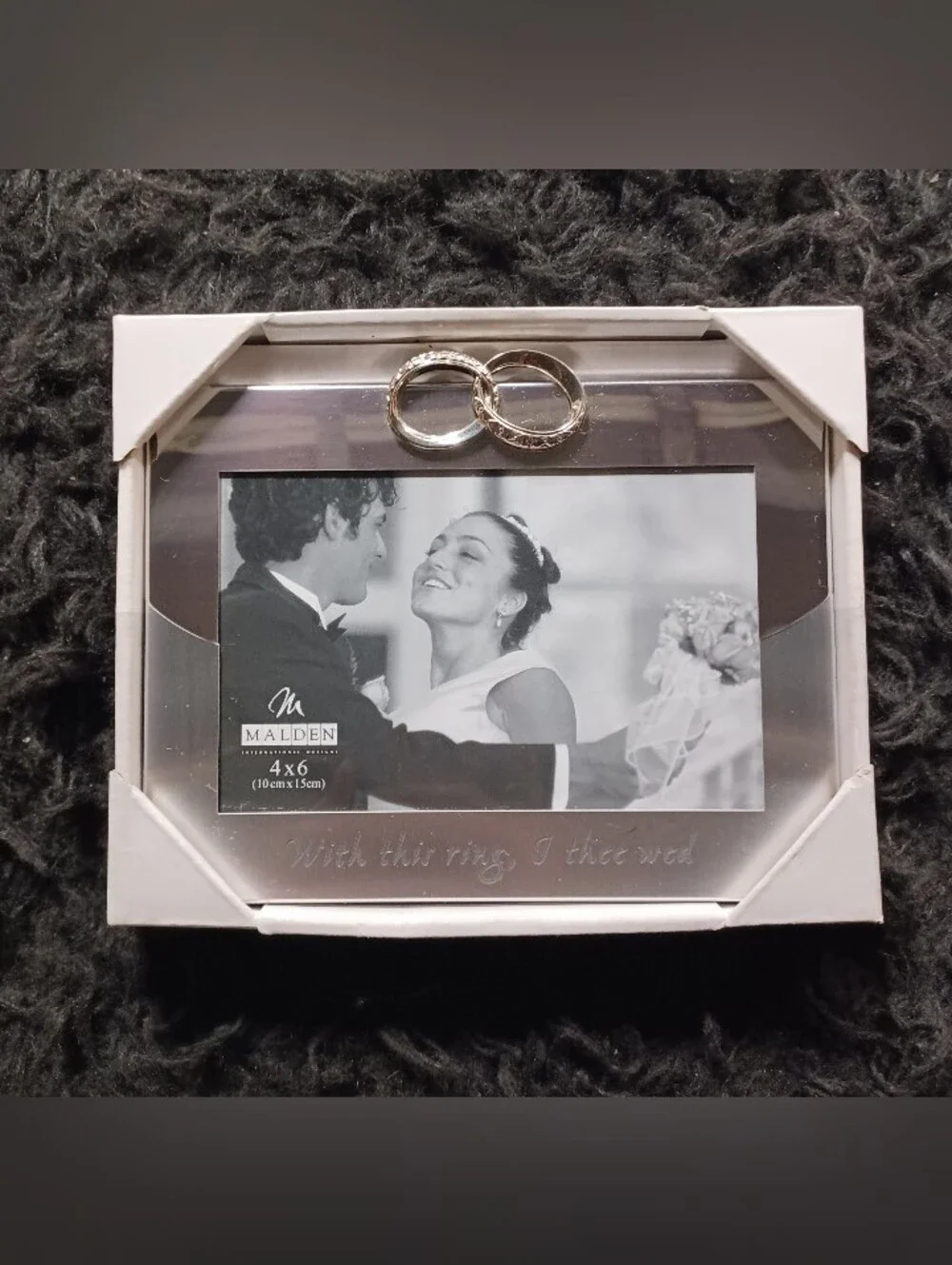 Malden 4x6 Silver Metal Photo Frame Matte Engraved 
