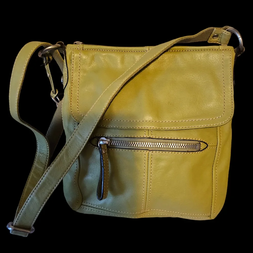 Fossil preloved leather
