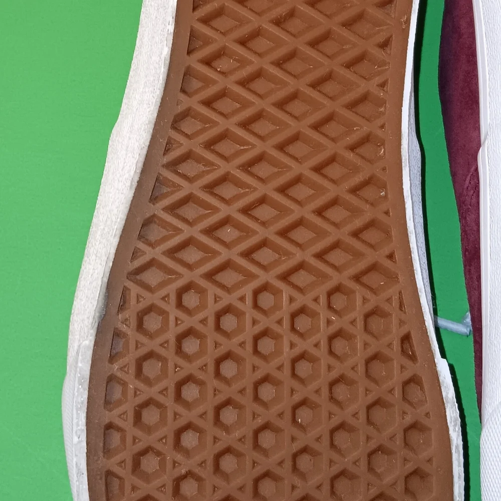 Vans low top