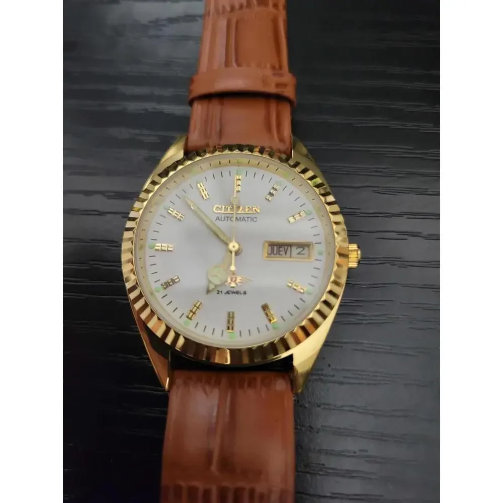 Citizen pristine without