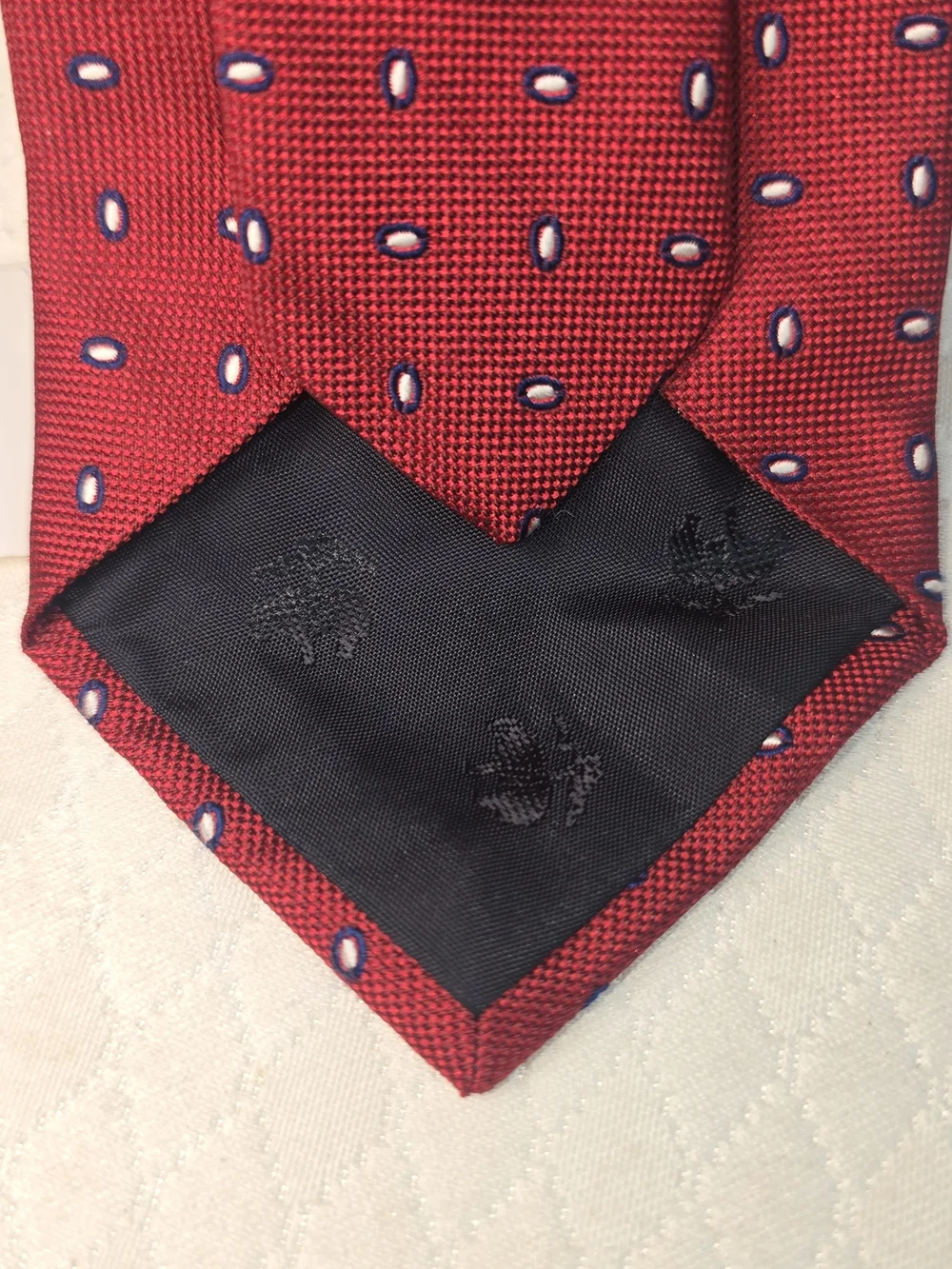 Brooks Brothers silk brooks