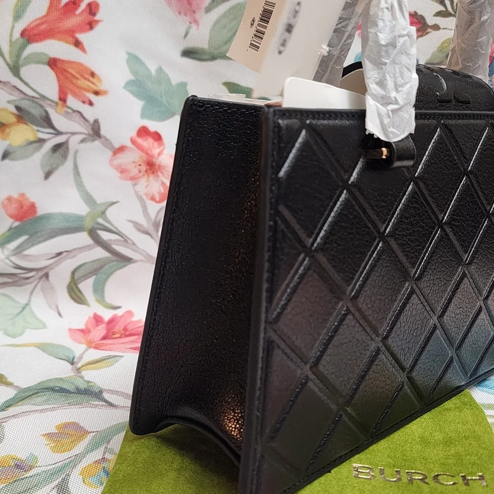 Tory Burch tory burch
