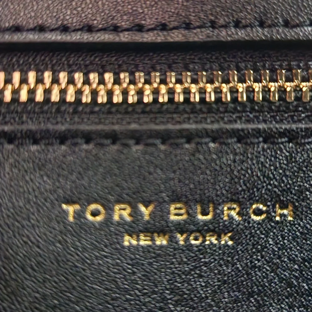 Tory Burch tory burch