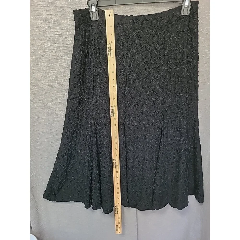 600 West Skirt Womens Black‎ Lined Midi A Line Gored Textured Lace Overlay Dark
