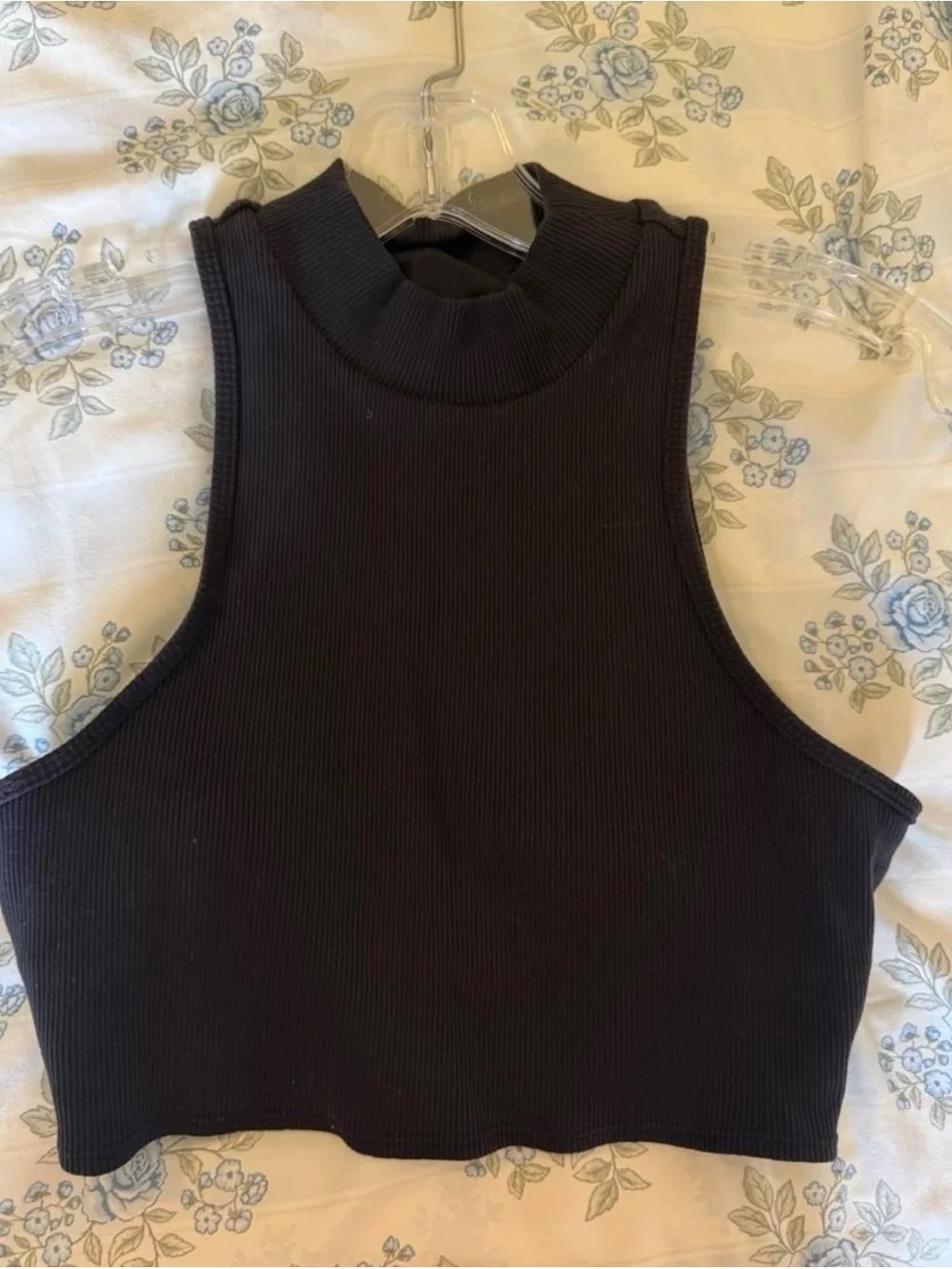 ALO Yoga black ribbed