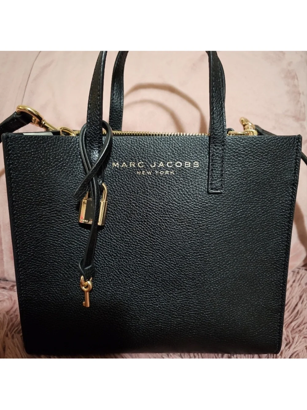 Marc Jacobs structured marc