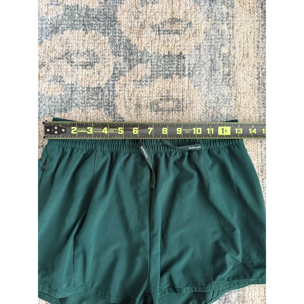 Alphalete speed short