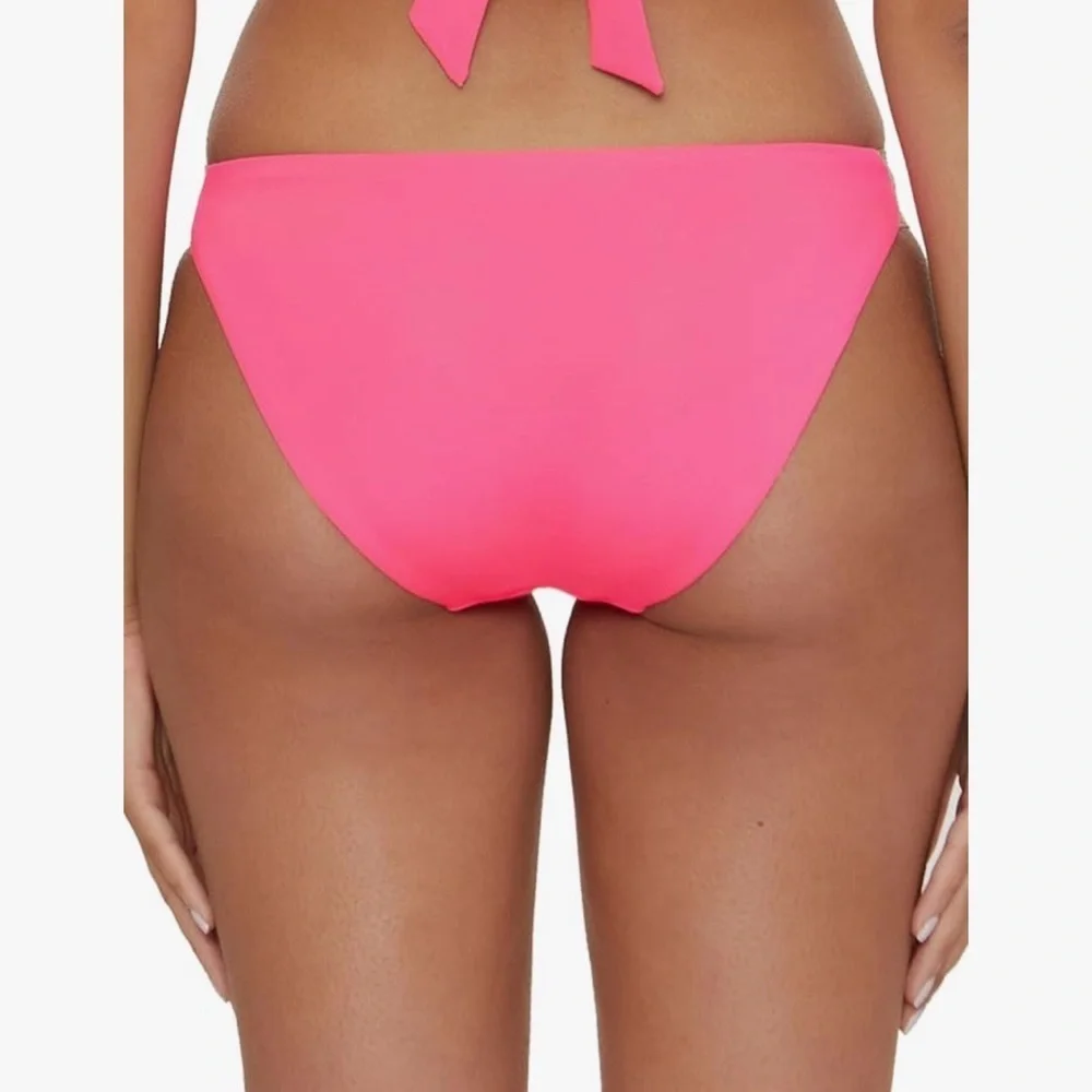 BECCA women standard