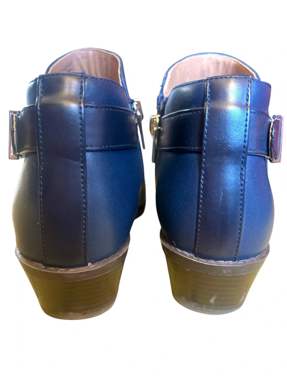 Vionic “millie” leather