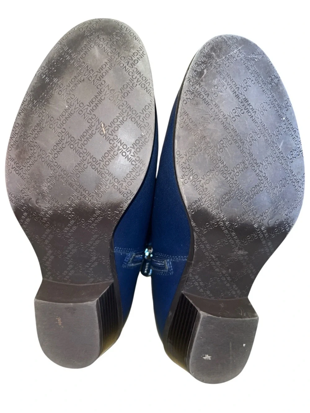 Vionic “millie” leather