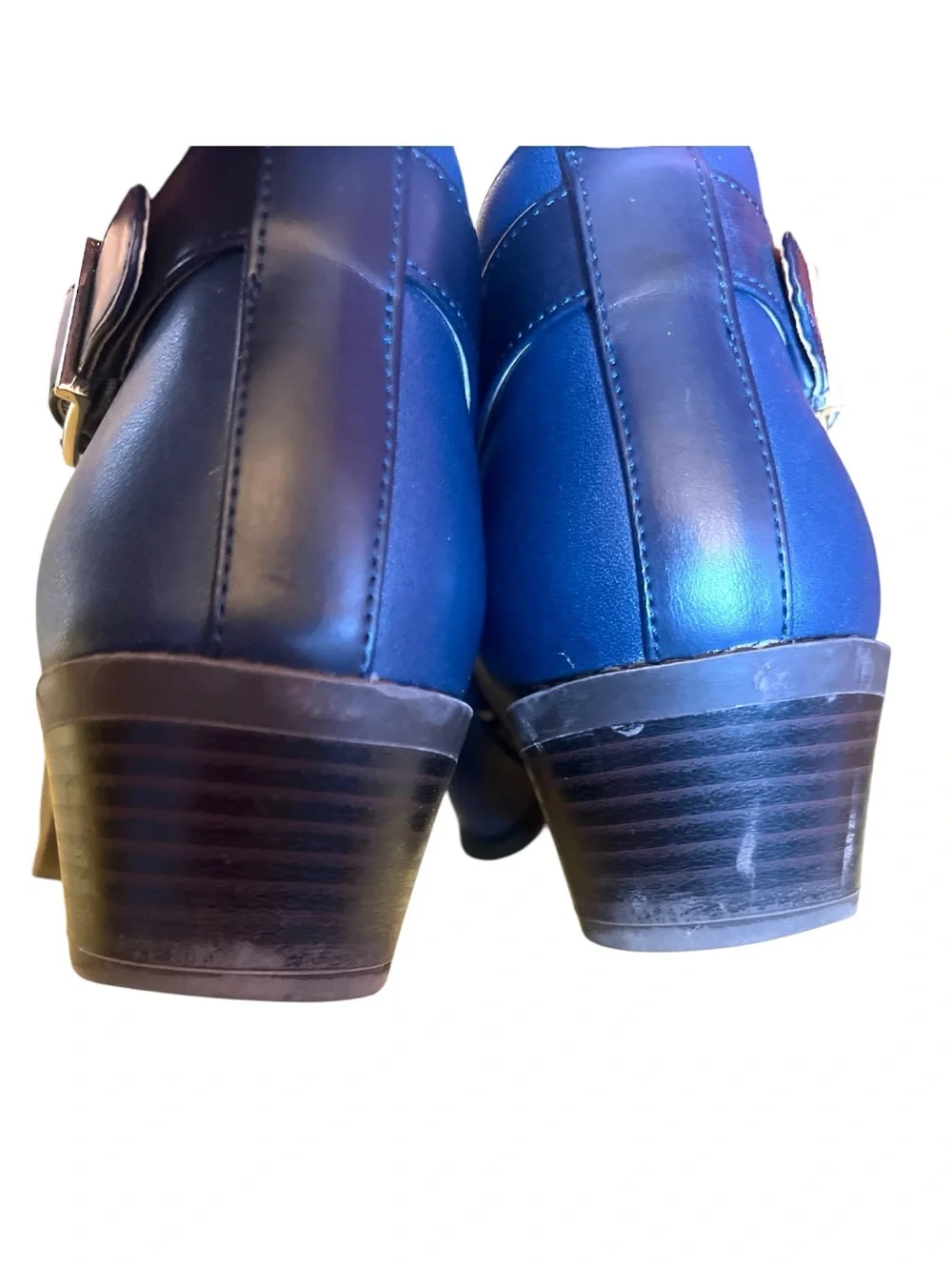 Vionic “millie” leather