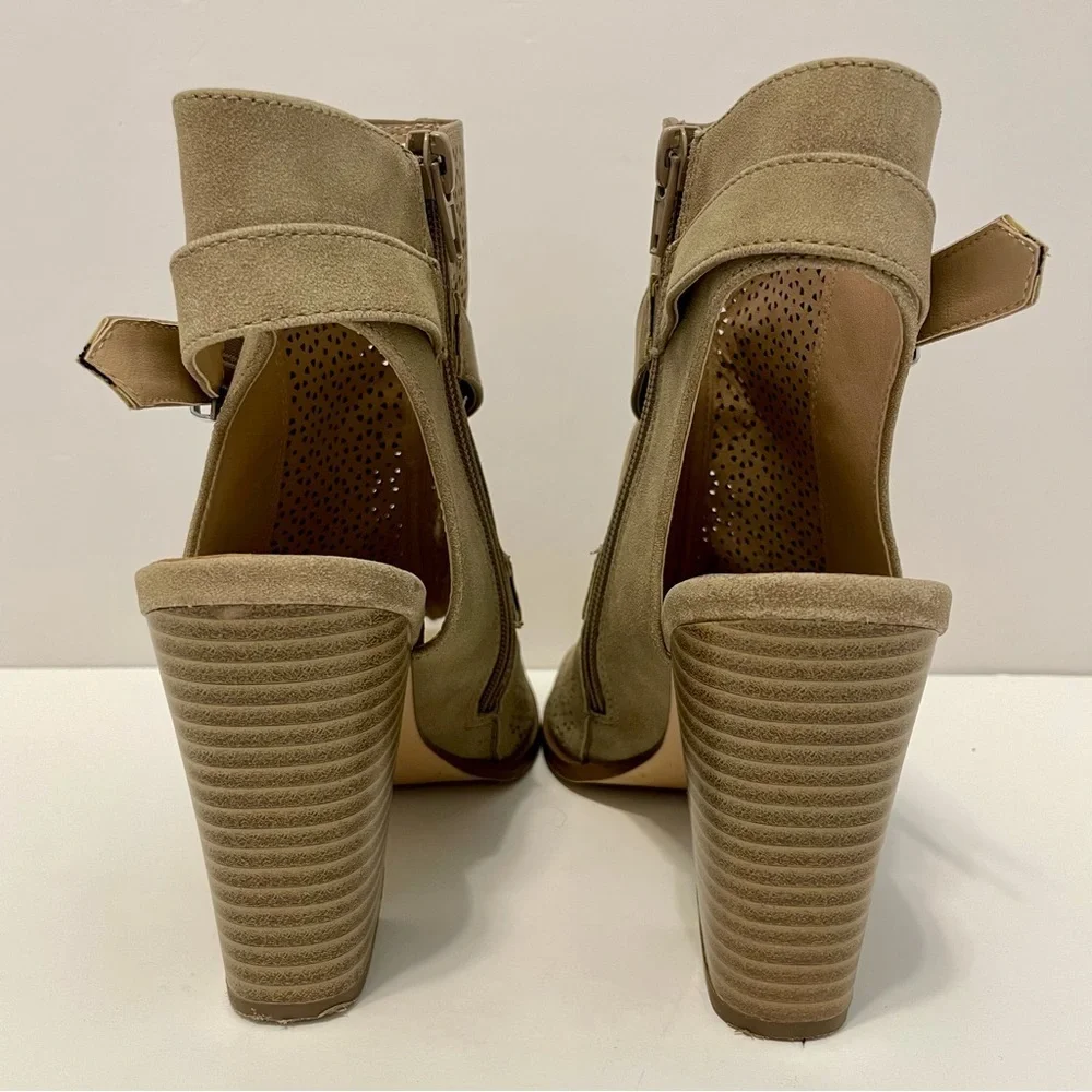 Restricted stylish tan
