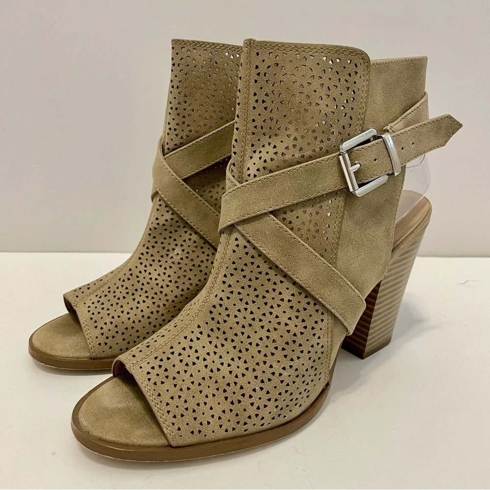 Restricted stylish tan