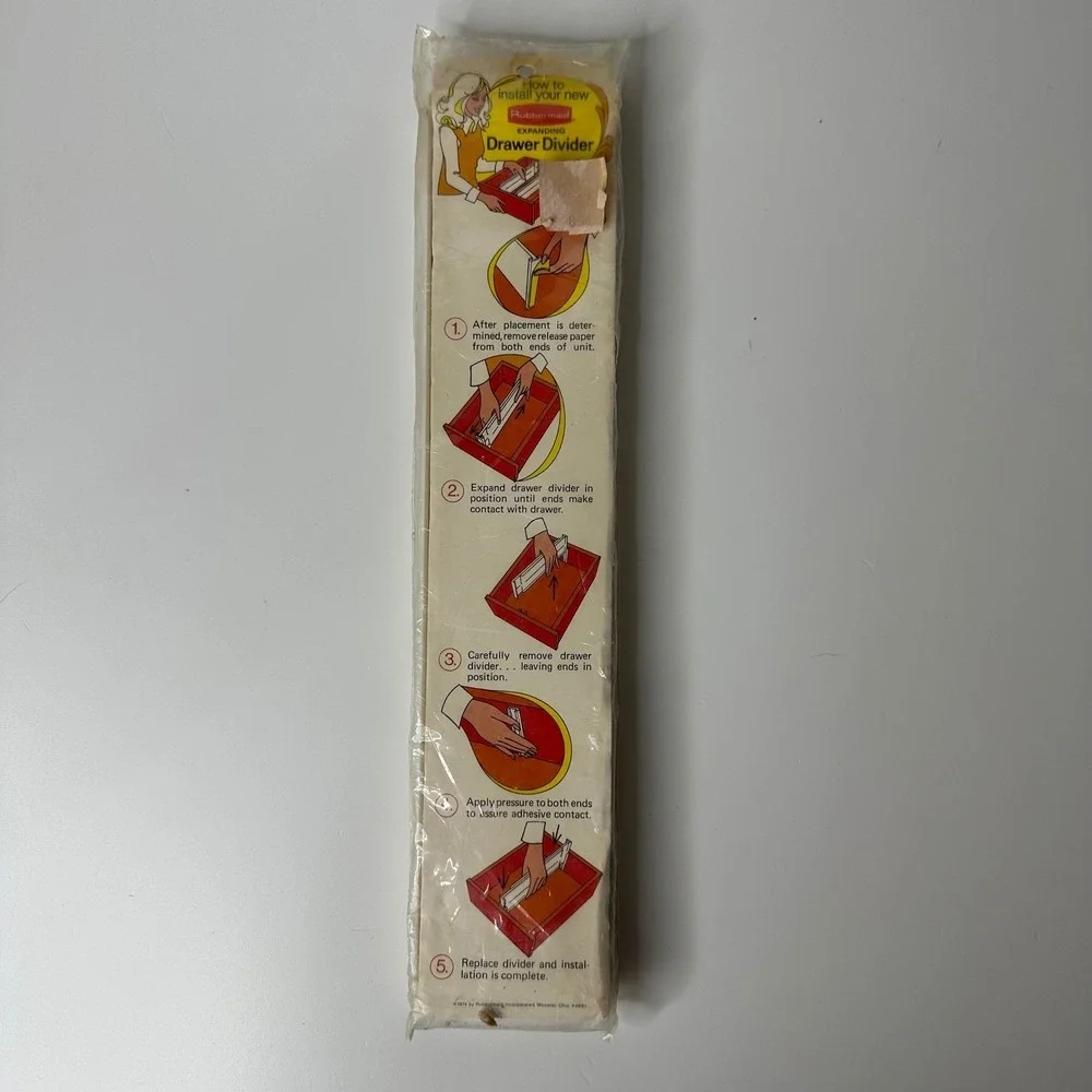 Rubbermaid maker brand