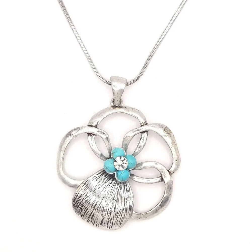 Silver Tone Flower Pendant Necklace Turquoise‎ Rhinestone Accent Snake Chain