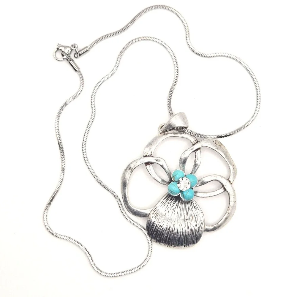 N/A silver tone