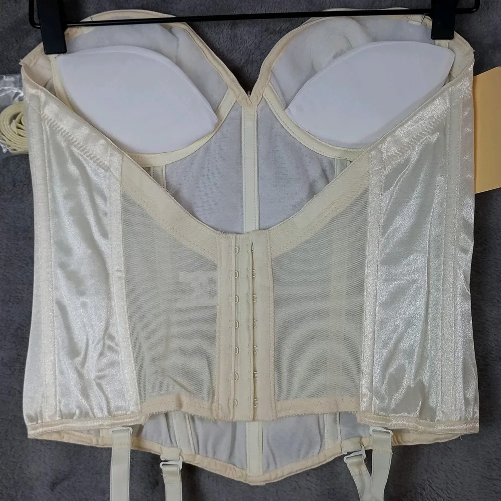Empire Intimates vtg nos