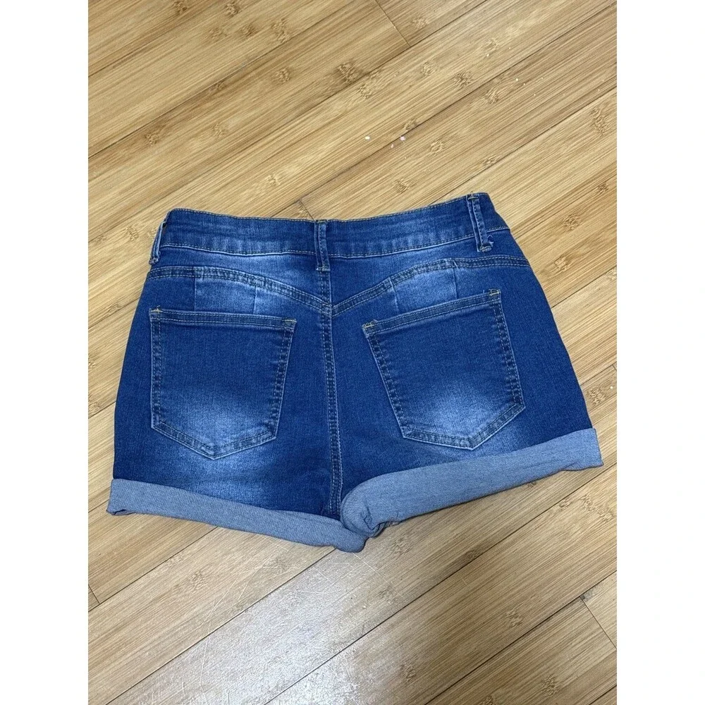 Unbranded timeless pair
