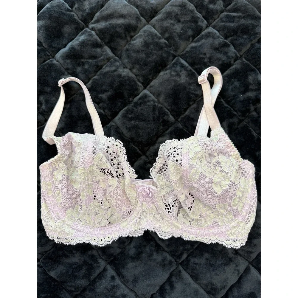 Victoria's Secret Size‎ 34D Bra Lilac Purple Floral Lace Lined Demi Underwire