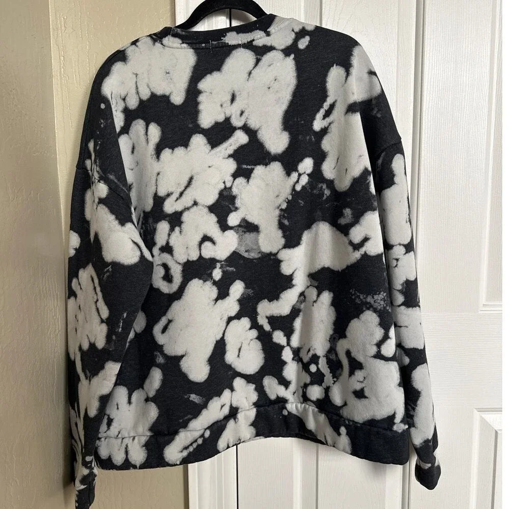 skull house sweatshirt 24 acid