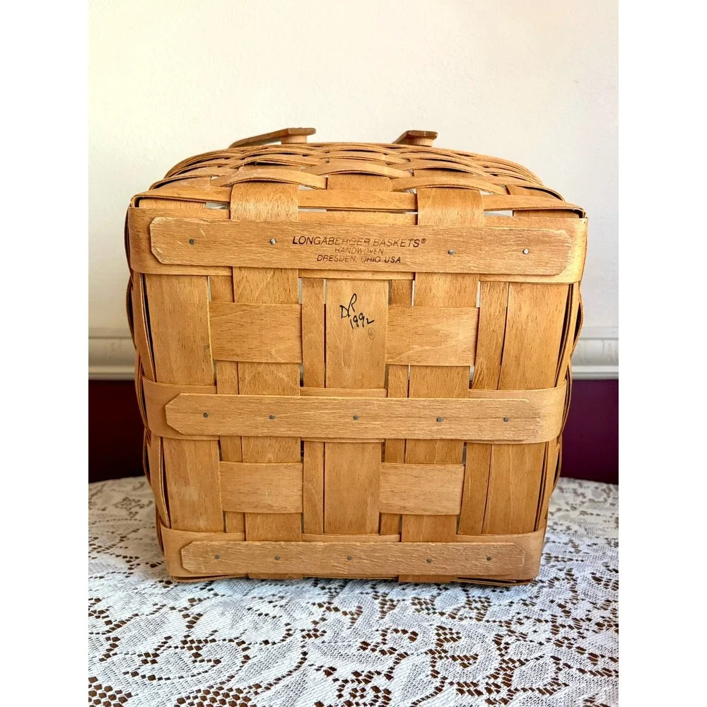 Longaberger handwoven cake