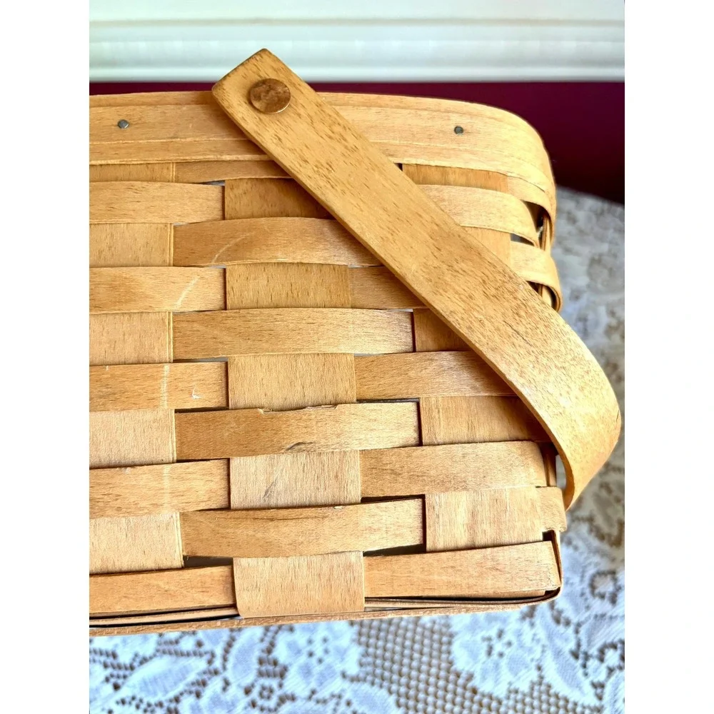 Longaberger handwoven cake