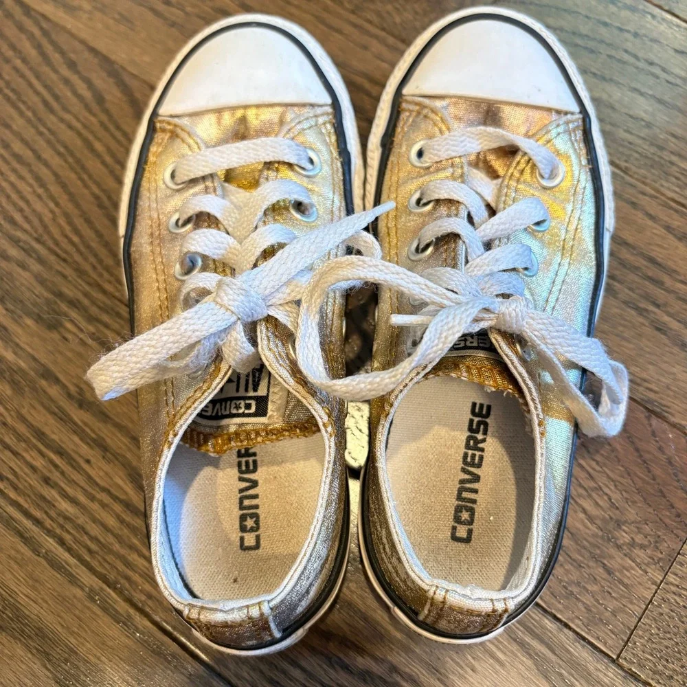 Converse eye catching