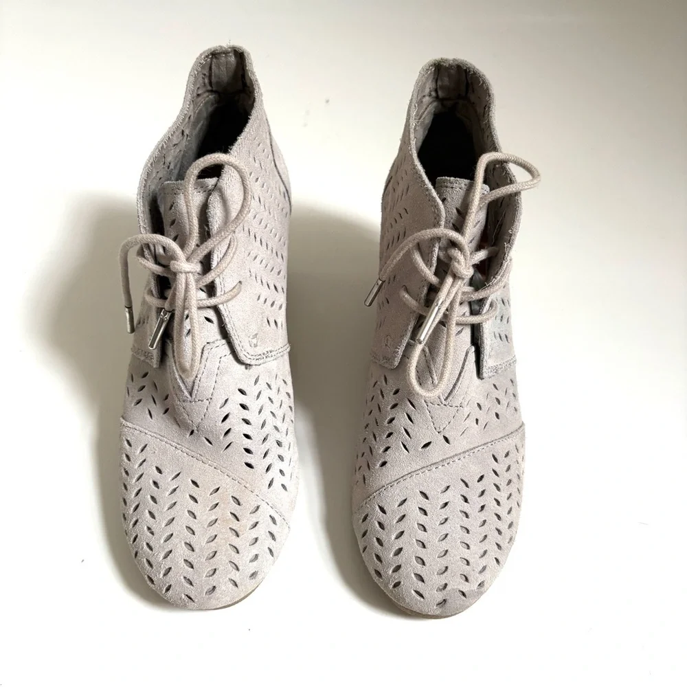 Toms desert wedge