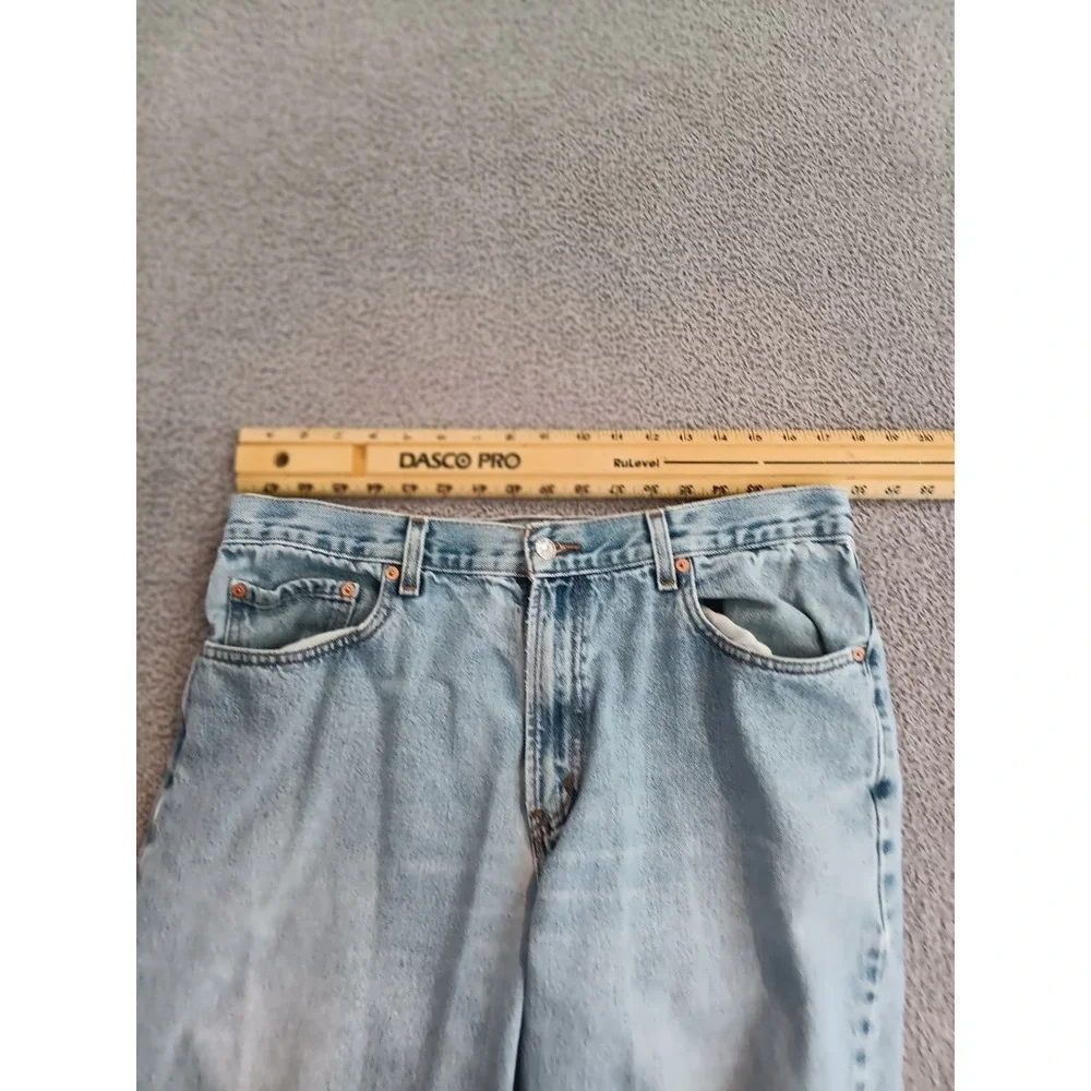 Levis measurements please
