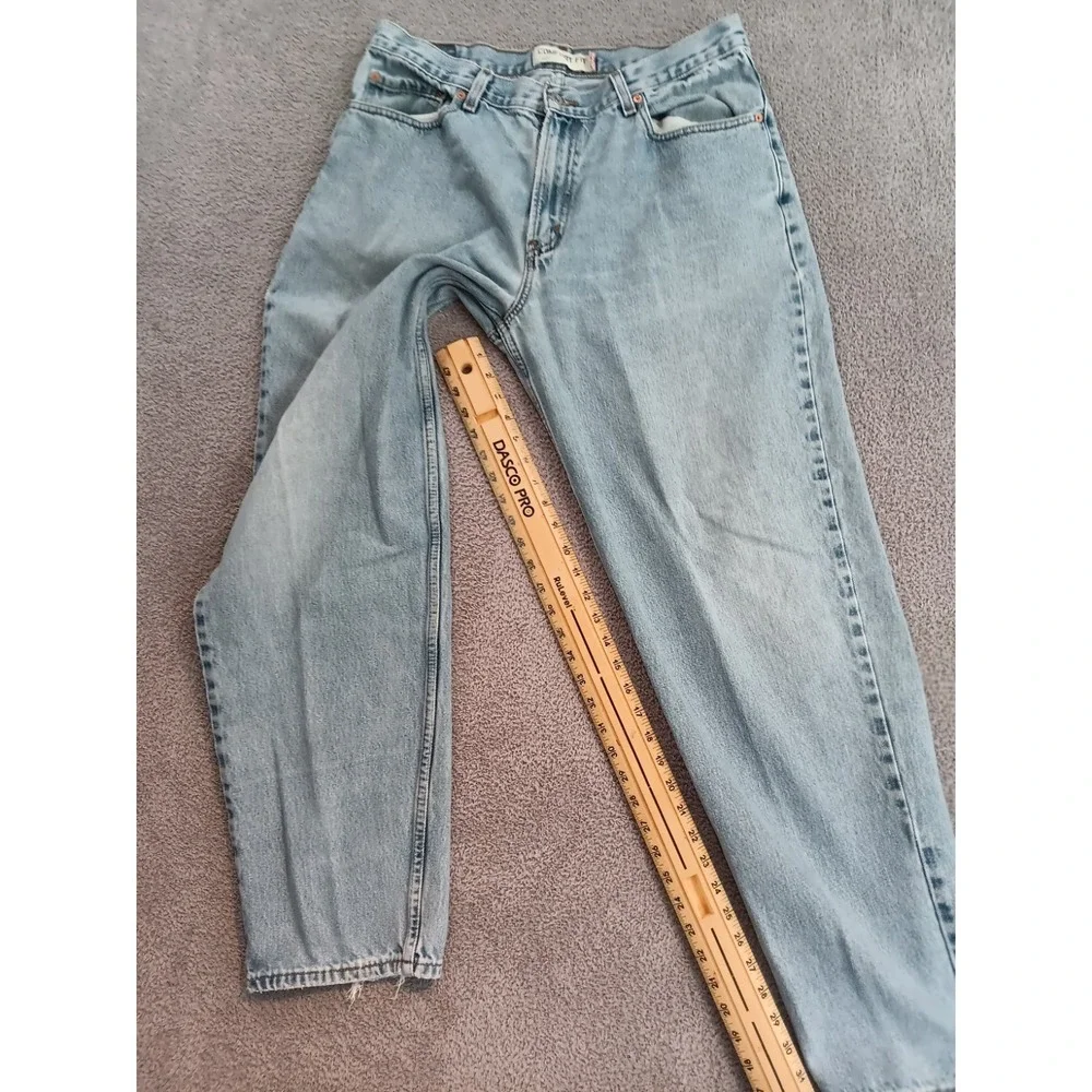 Levis measurements please