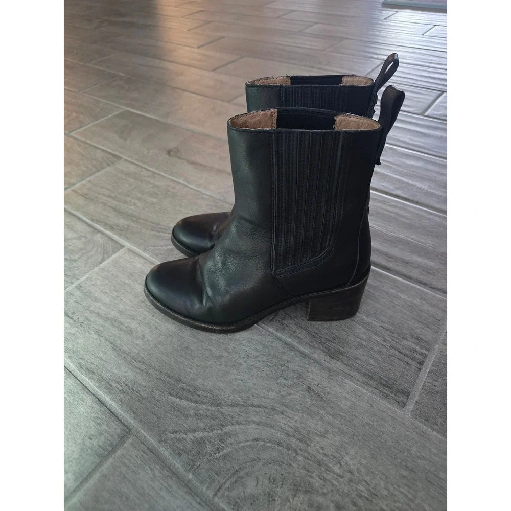 UGG Camden‎ Black Leather Chelsea Ankle Boots Womens Size 8 Block Heel