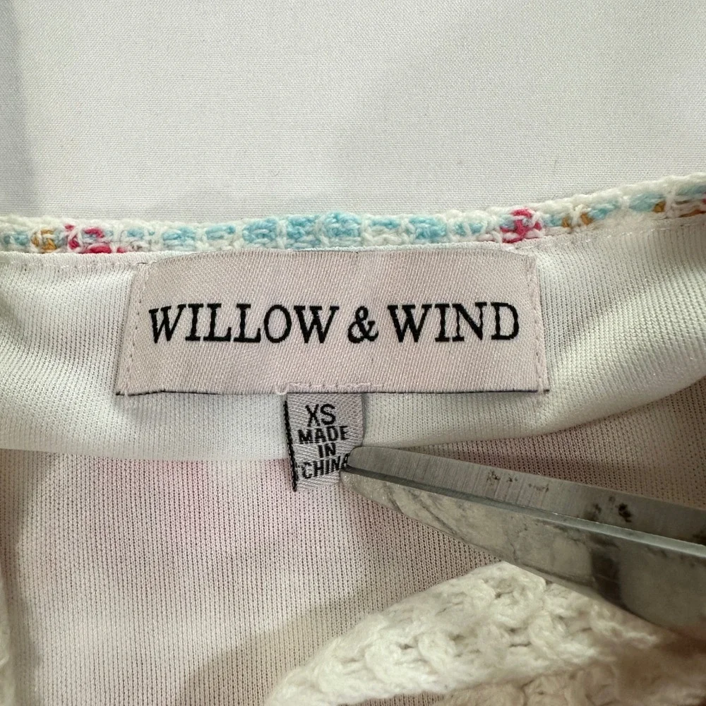 Willow & Wind this vibrant