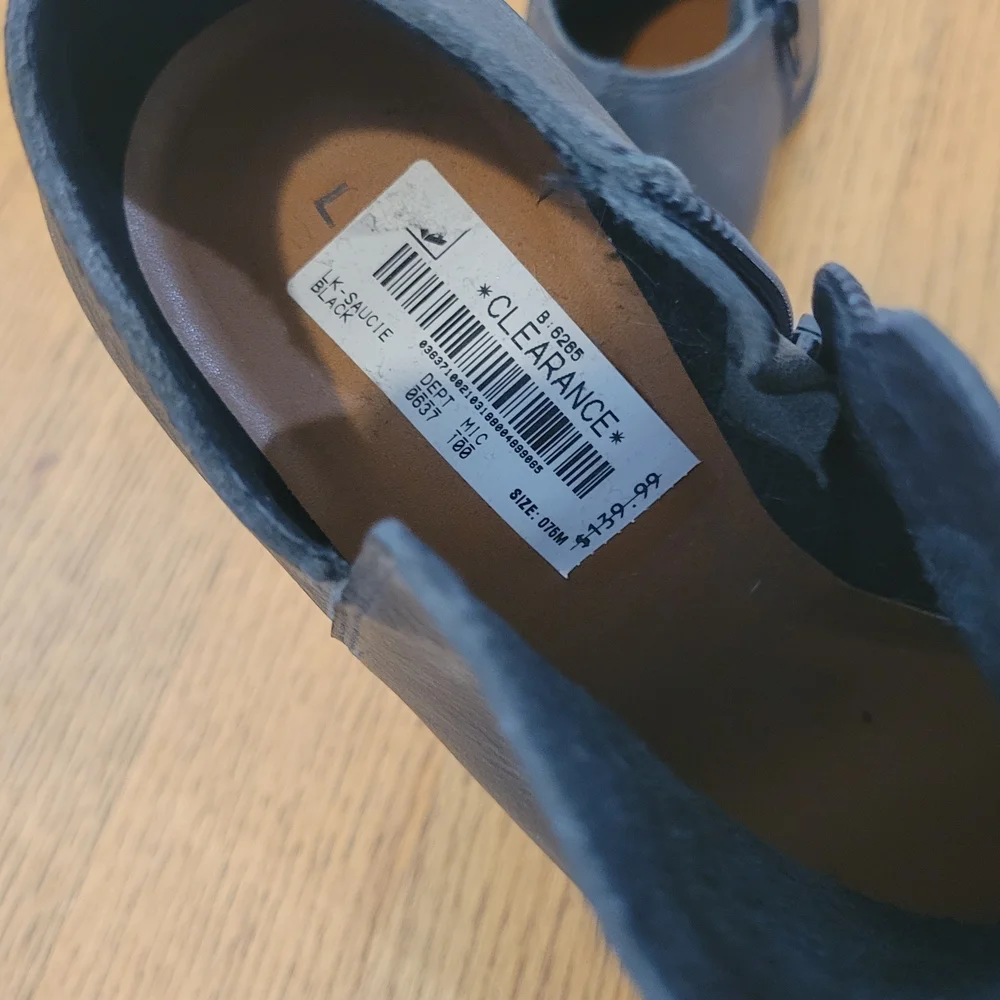 Lucky Brand sleek black