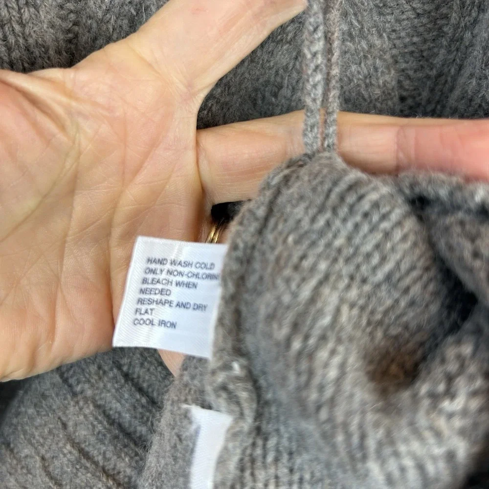 GAP shoulder hem