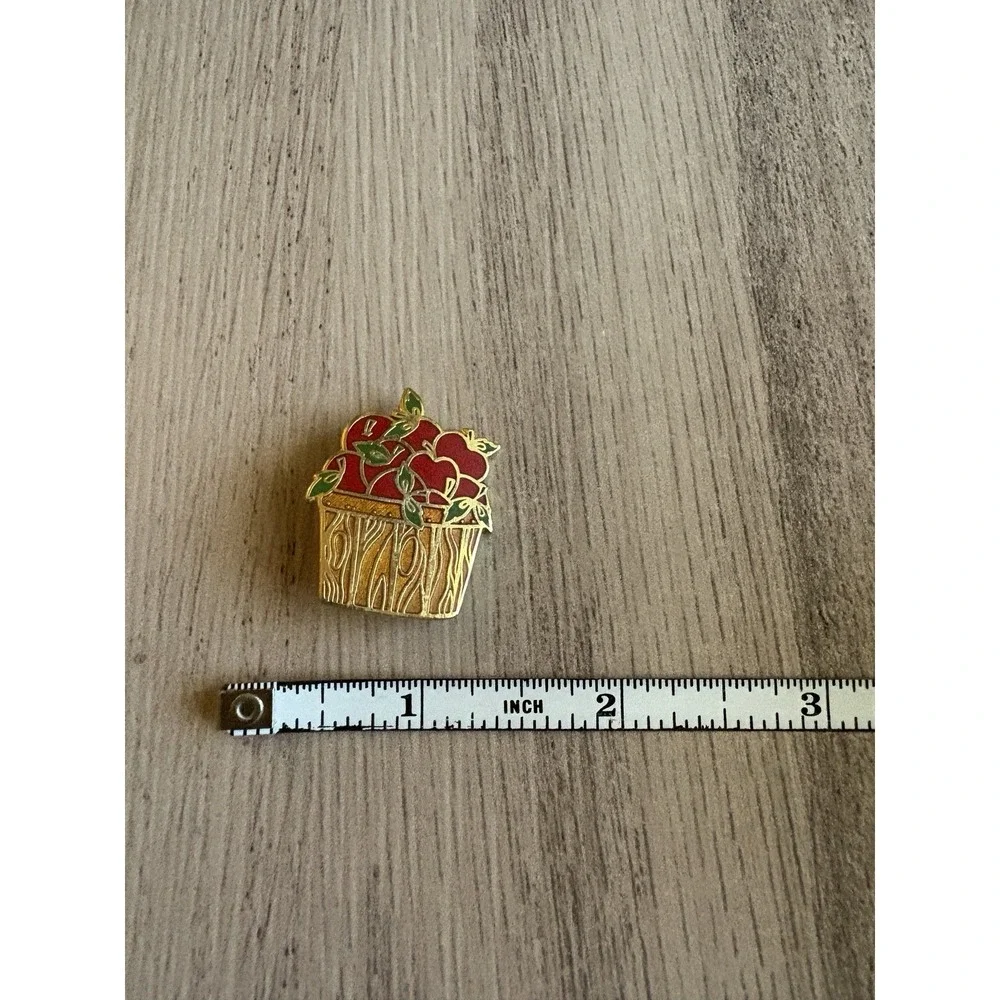 Hallmark Cards Inc detailed perfect side