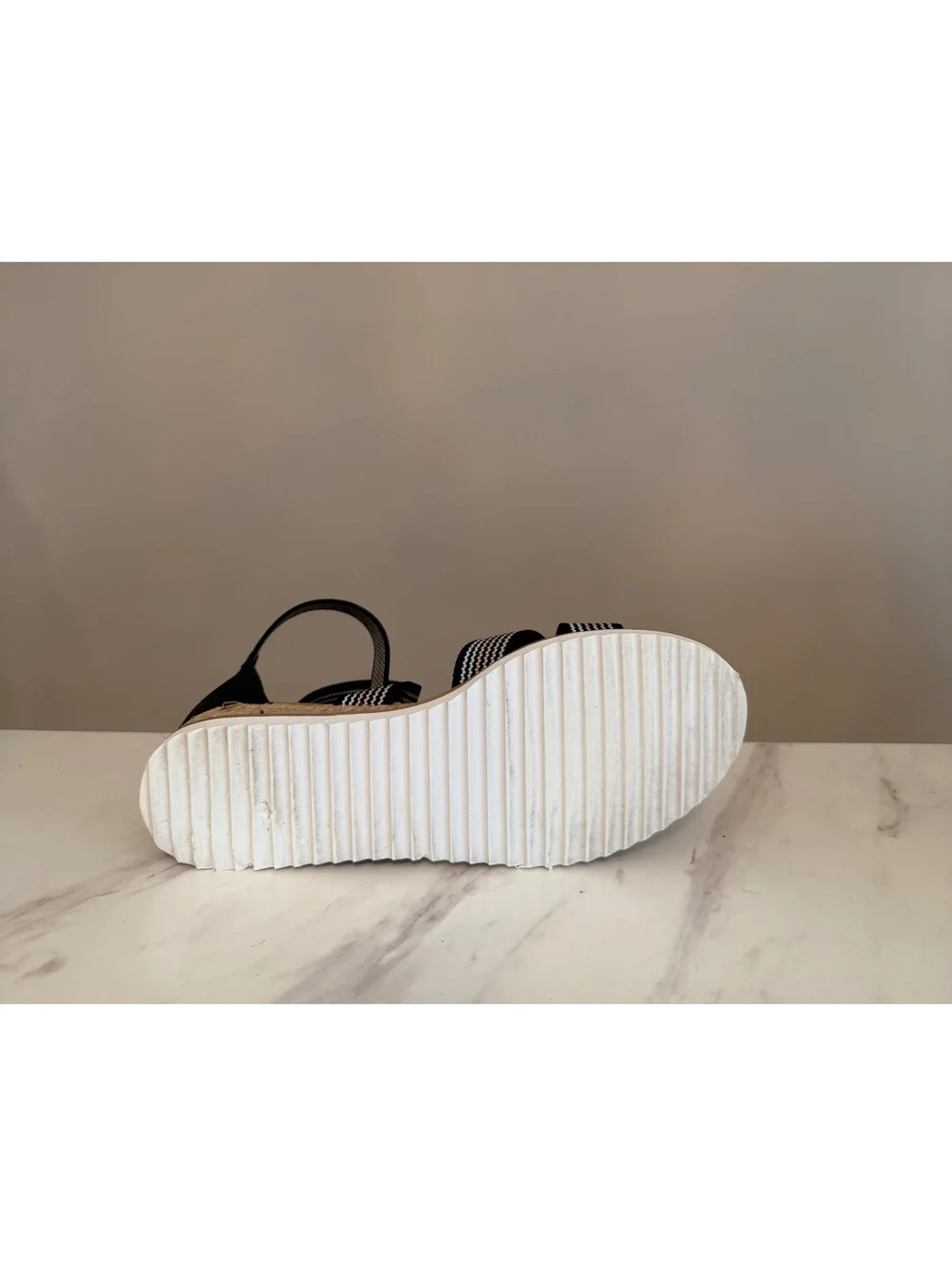 BOBS from Skechers elastic kiss