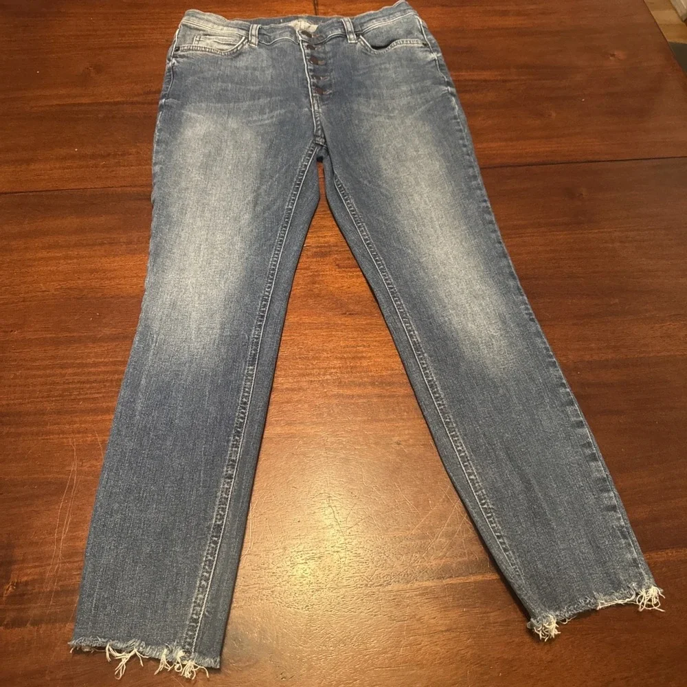 Urban Outfitters High Rise Raw Hem‎ Jeans Size 26 Button Fly Blue Stretch Denim