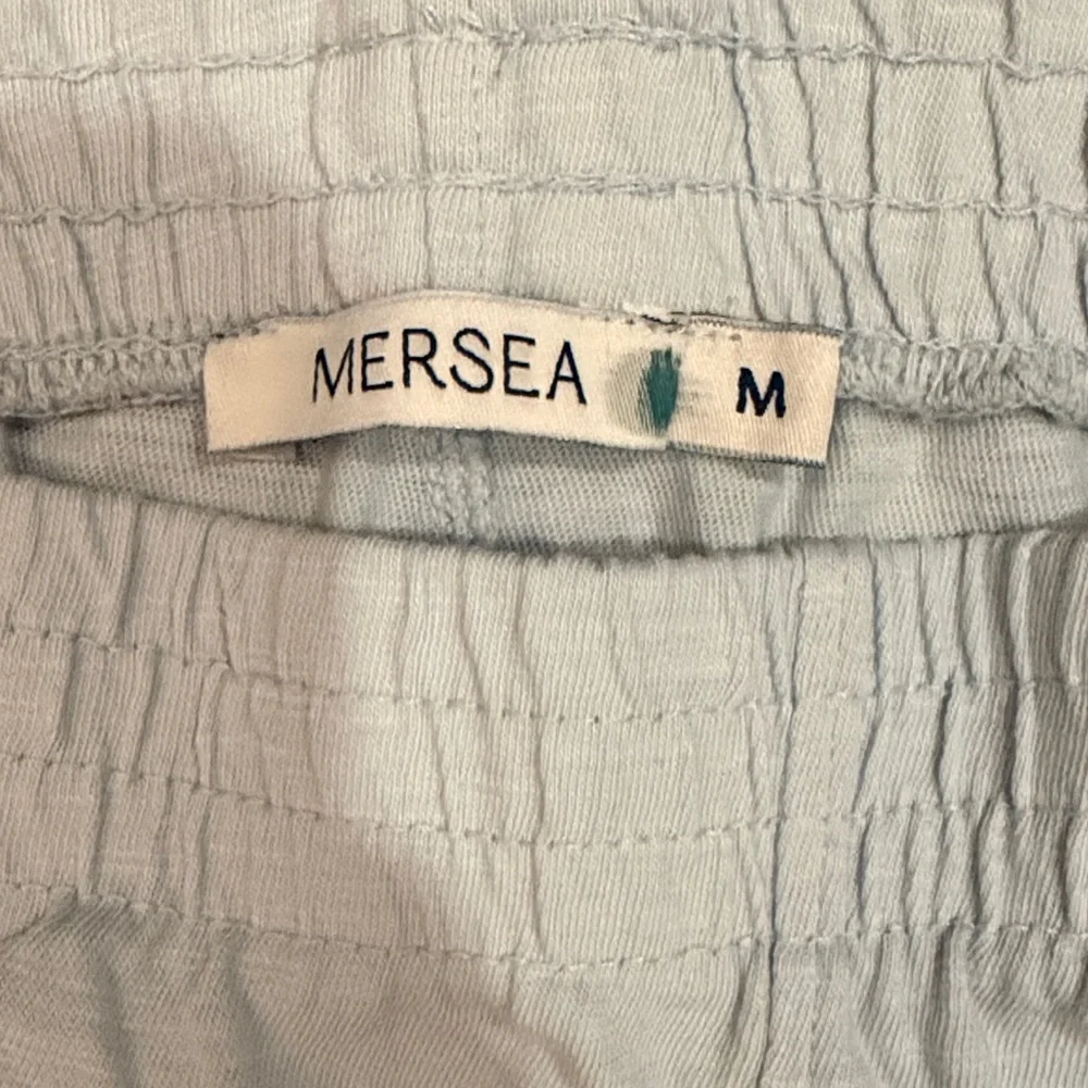 Mersea nwot light