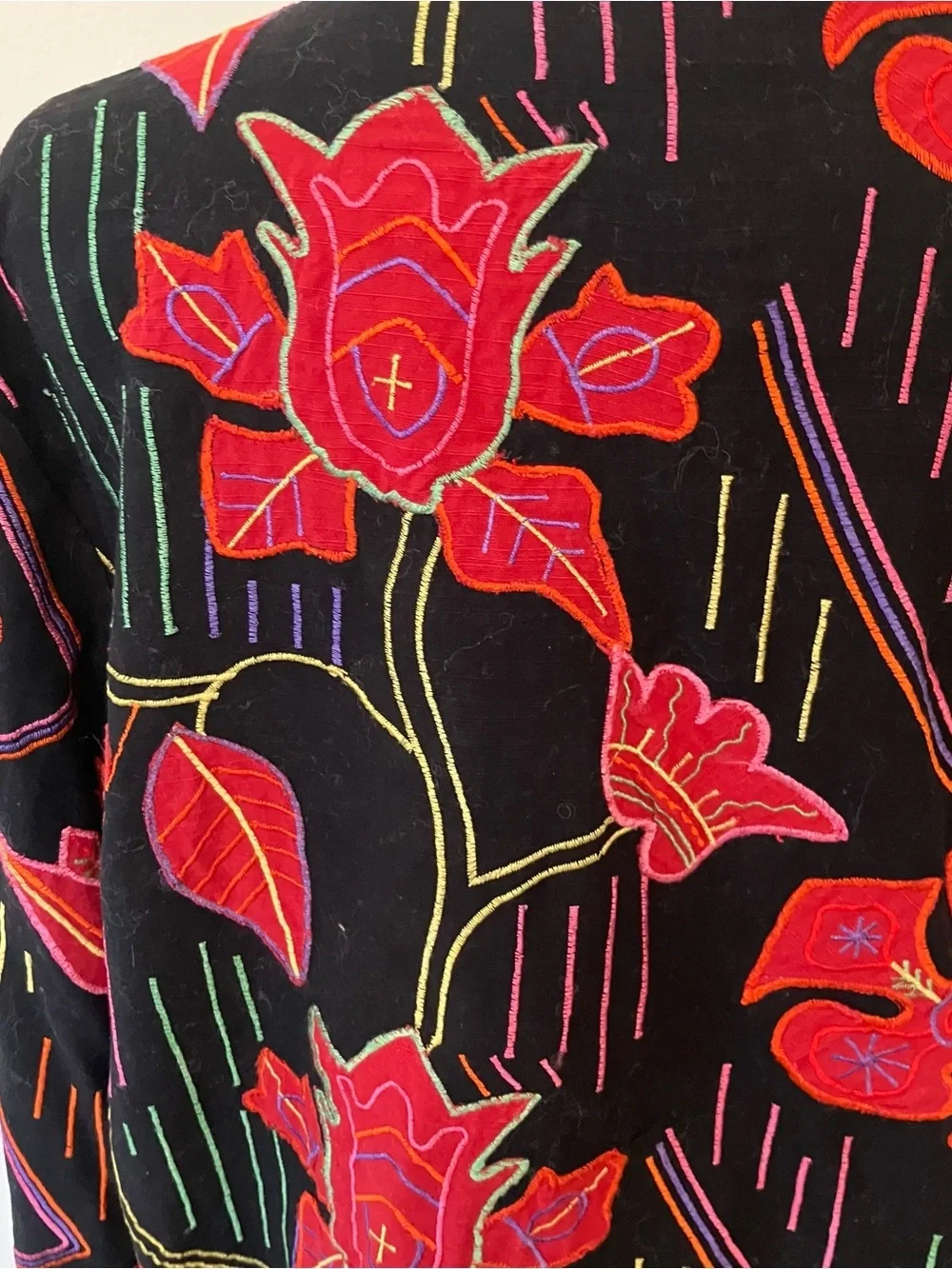 VTG Chicos Women’s Black Cotton Jacket Open Embroidered Flowers Short Artsy Lg