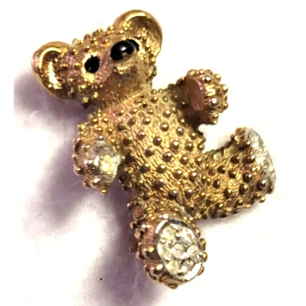 TEDDY BEAR Pin Brooch Goldtone Hobnail Bumpy Rhinestone Enamel Eyes Twee Y2K