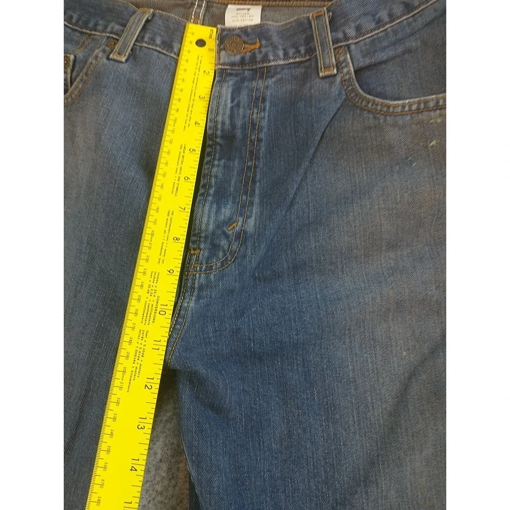 Levis levi 569