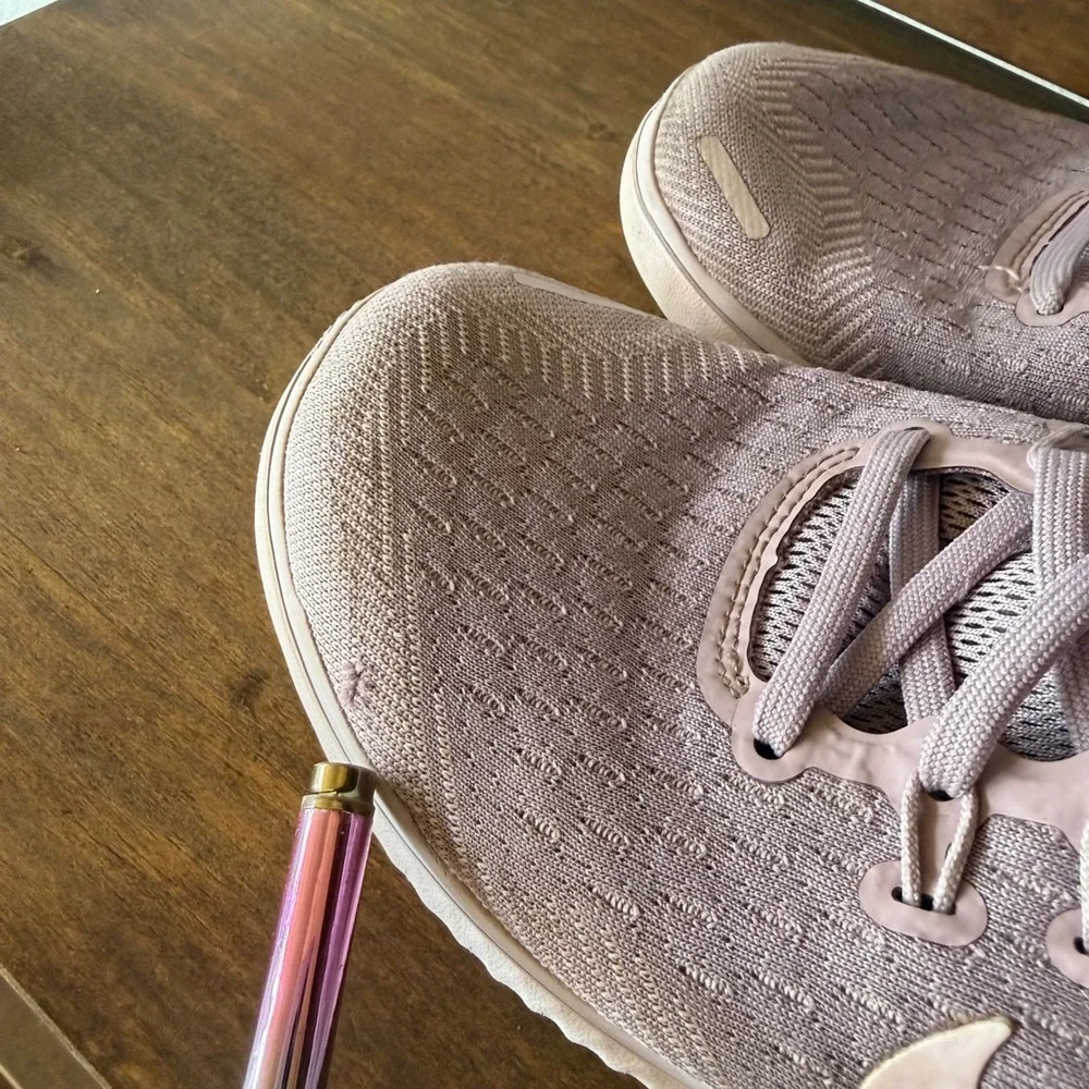 Nike lightweight free