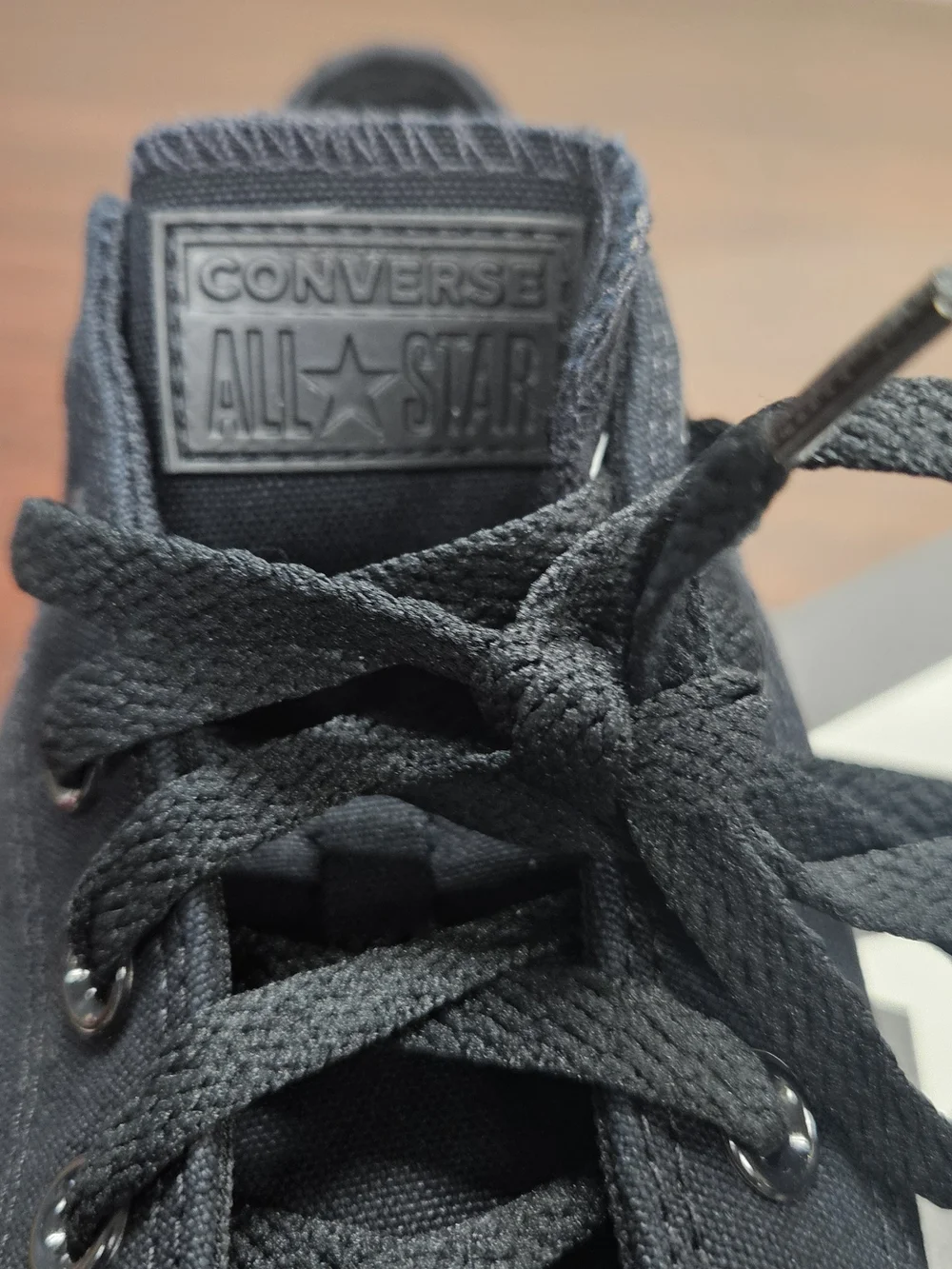 Converse all black