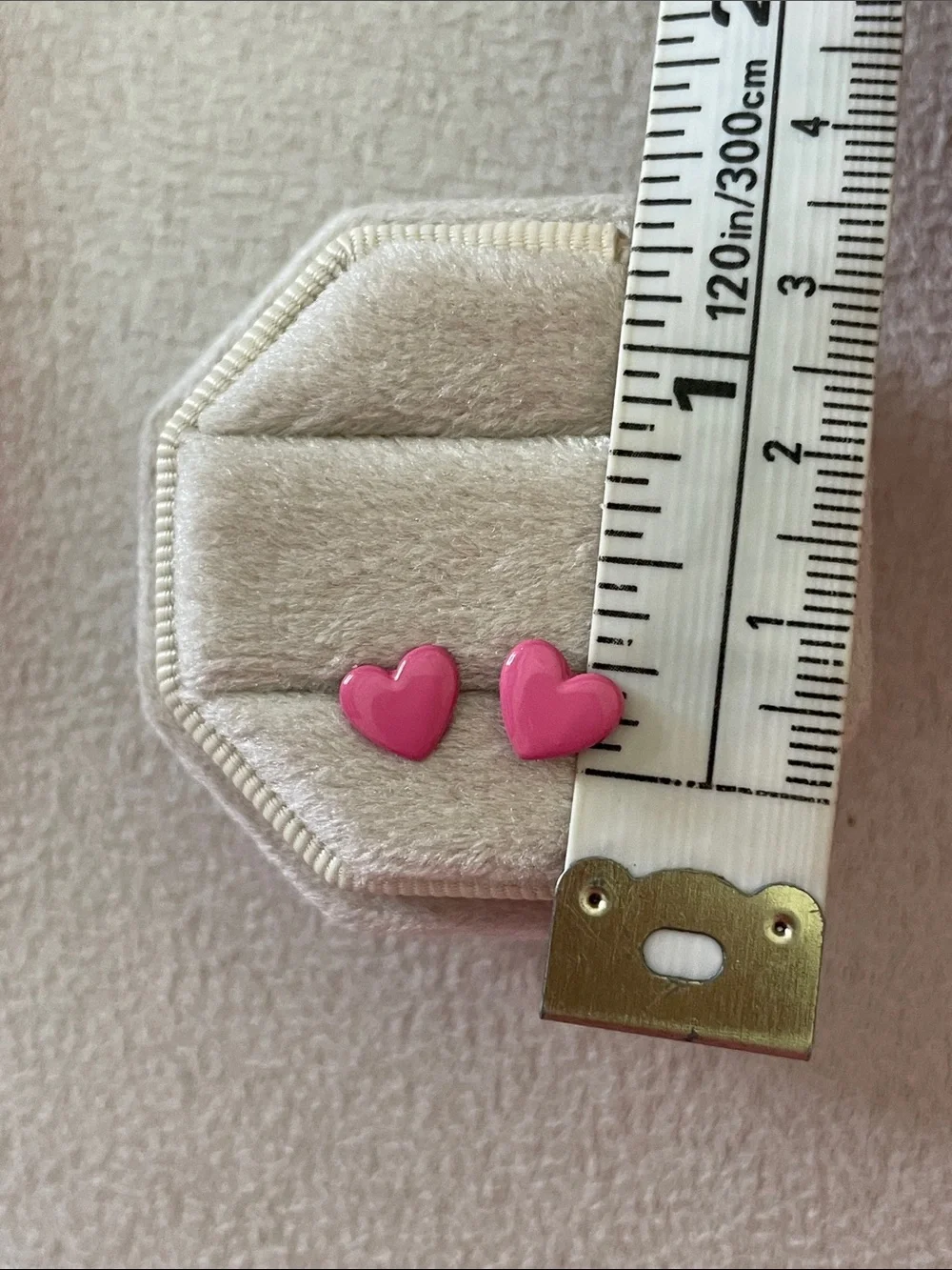 Lulus pink enamel