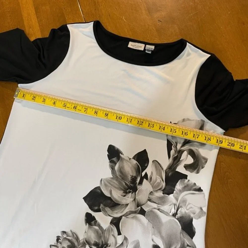 Chico’s Weekends Women's Black Floral 3/4 Sleeve Shirt Top‎ Blouse Stretch 1