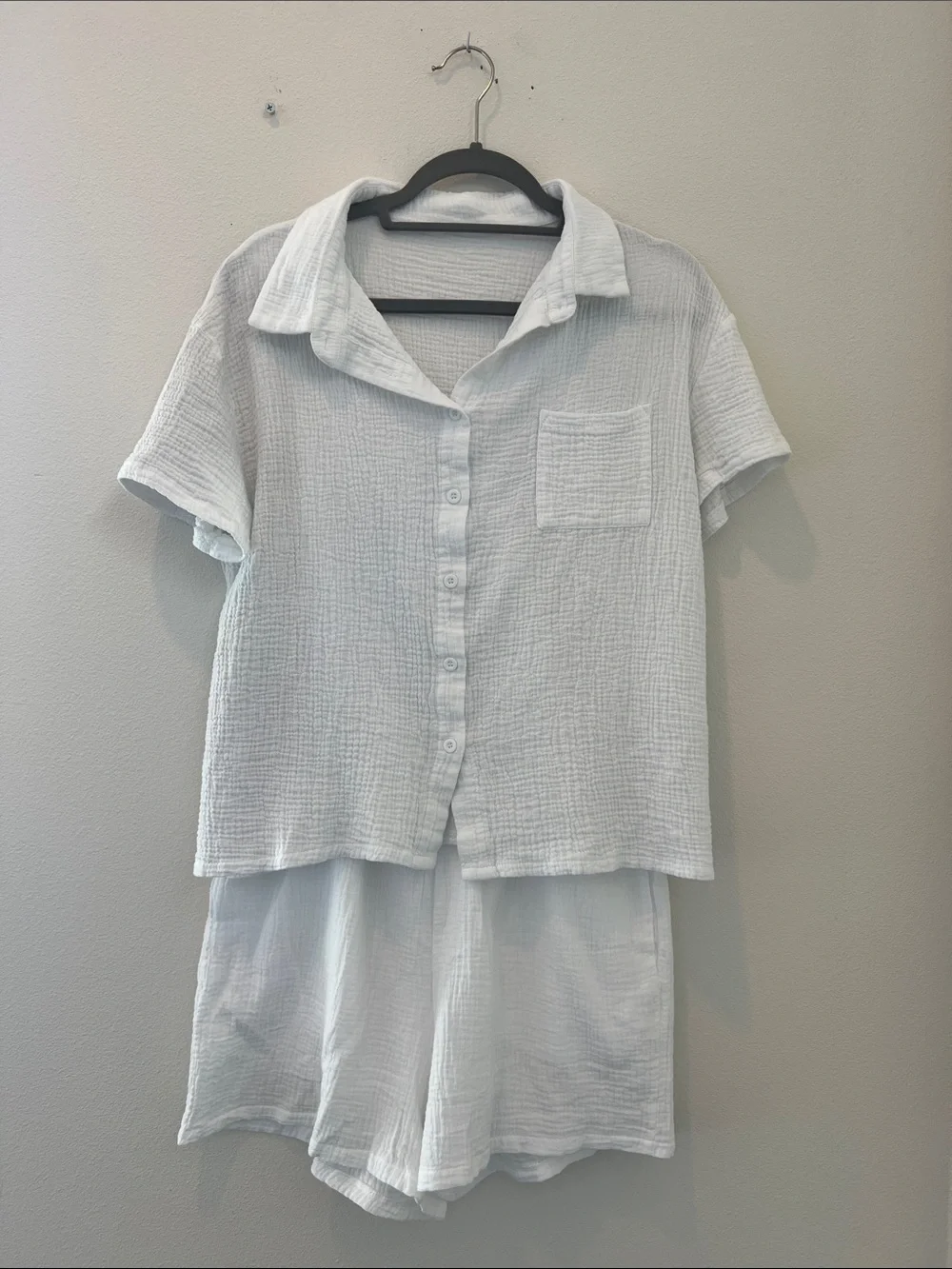 N/A lightweight white