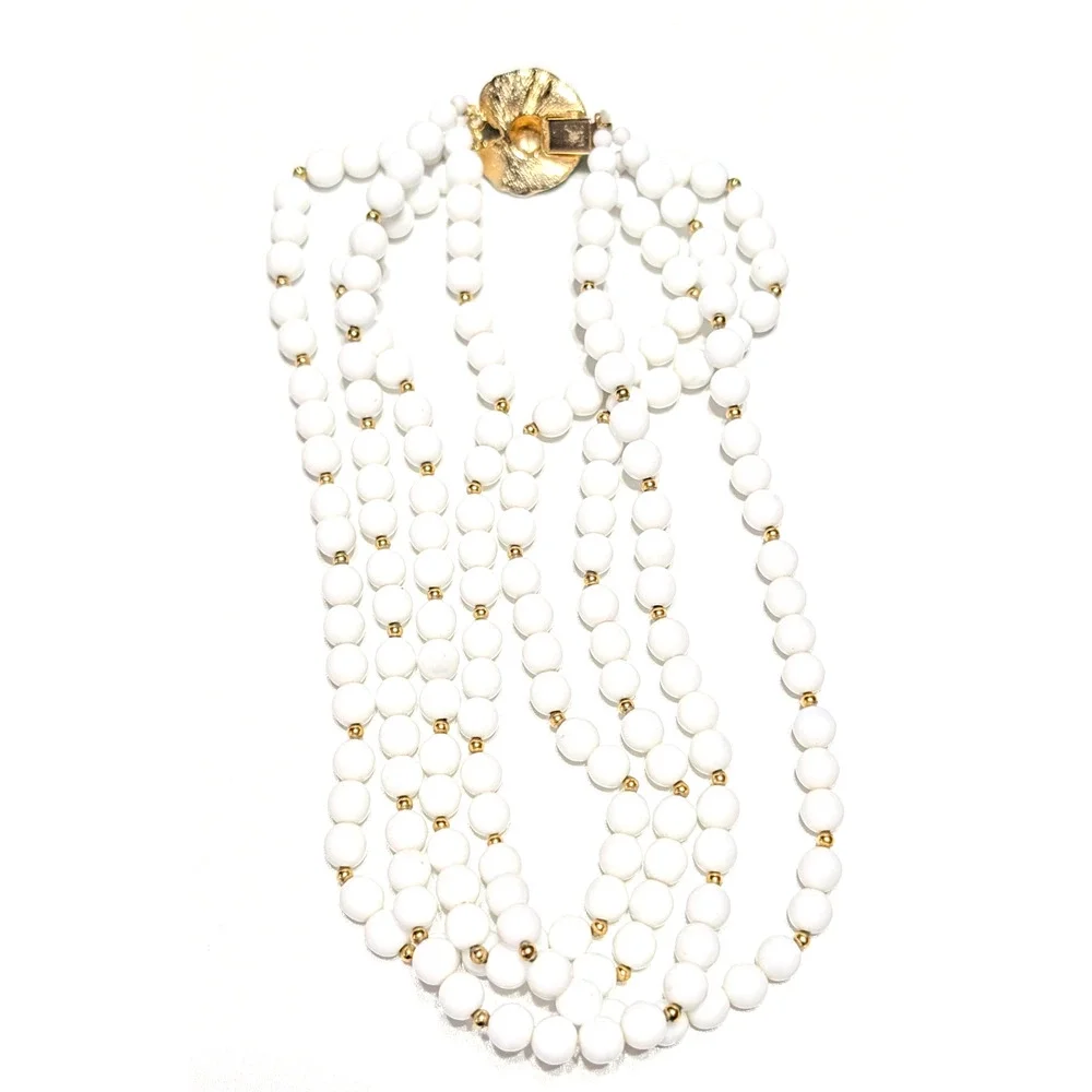 Unique‎ Frog Clasp 4 Strandss White Beaded Necklace 17
