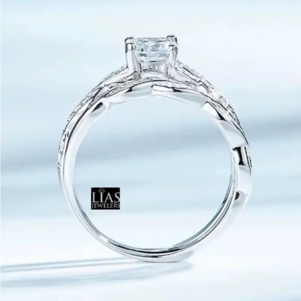 Brand New 18k White Gold Wedding Ring Set