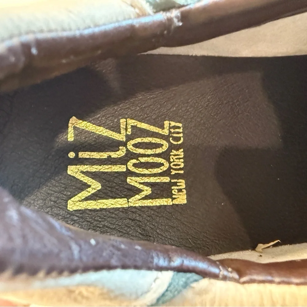 Miz Mooz miz mooz